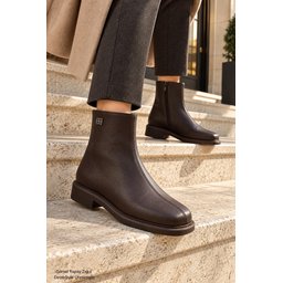بوت نسائي Muggo LAVEN بسحاب وكعب قصير - بني Muggo LAVEN Women's Zippered Low Heel Daily Boot - Brown
