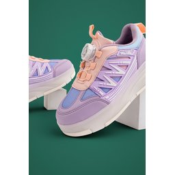 حذاء رياضي MUGGO SKY للأطفال بعجلات وإضاءة - بنفسجي Muggo SKY Kids' Light-Up Roller Sneaker Shoes - Lilac