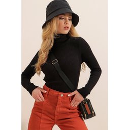كنزة تريكو برقبة عالية 10311 - أسود 10311 Fisherman Neck Knit Sweater - Black