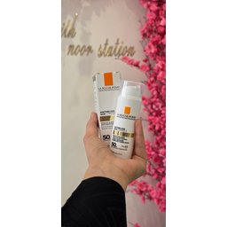 لاروش بوزيه - كريم أنثيليوس إيدج كوريكت الواقي من الشمس والمضاد للشيخوخة SPF 50 La Roche-Posay Anthelios Age Correct Daily Light Cream SPF 50