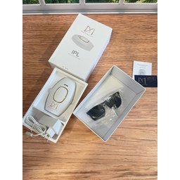 جهاز إزالة الشعر بتقنية IPL للاستخدام المنزلي IPL Hair Removal Device – At-Home Use