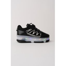 Muggo SKATE حذاء رياضي أطفال بعجلات وإضاءة LED - أسود Muggo SKATE Kids' Light-Up Roller Sneaker Sports Shoes - Black