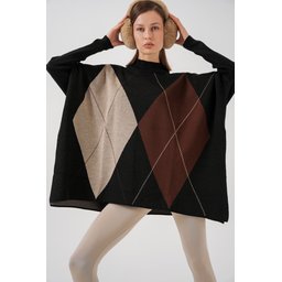 كنزة بونشو تريكو واسعة 15783 بفتحات جانبية - أسود 15783 Oversize Slit Poncho Knit Sweater - Black