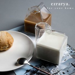 كأس زجاج بايركس على شكل علبة حليب Pyrex Glass Cup in the form of a milk box