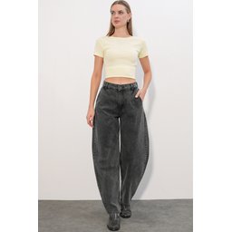 6689 بنطلون جينز نسائي بخصر عالٍ وقصة باجي - أنثراسيت 6689 Women's High-Waist Baggy Jeans - Anthracite