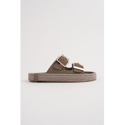 Muggo GOLDY شبشب نسائي مريح بتصميم توكة مزدوجة قابلة للتعديل - فيزون Muggo GOLDY Women's Double Buckle Adjustable Comfortable Sole Daily Slipper - Vizon