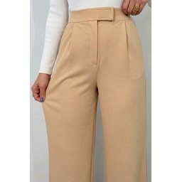 بنطلون بالازو نسائي MTLCB110 بخصر عالٍ بيج بجيوب وإغلاق لاصق Women's High-Waist Beige Palazzo Trousers MTLCB110 with Pockets and Hook-and-Loop Closure