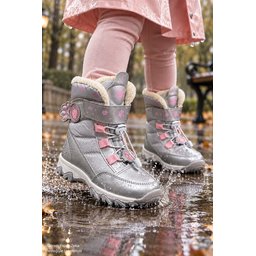 بوت Muggo TIGGER بناتي مبطن بالفرو برباط وشريط لاصق - فضي Muggo TIGGER Girls' Fur-Lined Lace-Up and Velcro Boots - Silver