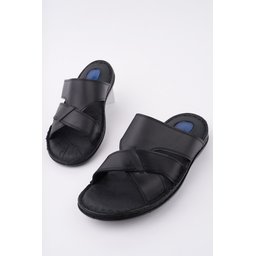 Muggo حذاء رجالي يومي من الجلد الطبيعي مريح ونعل طبي - أسود Muggo Men's Daily Genuine Leather Comfortable Orthopedic Slippers - Black