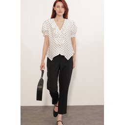 بلوزة نسائية بأكمام قصيرة وأزرار 40029 - أبيض Women's Short Sleeve Buttoned Blouse 40029 - White