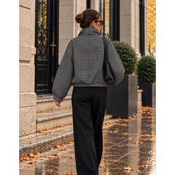 جاكيت بومبر نسائي مبطن بنقشة مربعات - أسود 0777 Women's Plaid Pattern Lined Bomber Jacket 0777 - Black