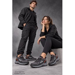 حذاء MUGGO TORVEX شتوي للجنسين برباط ونعل سميك للمشي والتنزه - رمادي دخاني Muggo TORVEX Thick-Soled Lace-Up Unisex Winter Outdoor Trekking Boots - Smoked Gray