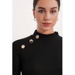 بلوزة نسائية بأكمام طويلة وتفاصيل أزرار 40044 - أسود Women's Long Sleeve Blouse with Button Detail 40044 - Black