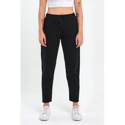 بنطال رياضي كلاسيكي نسائي بجيوب - أسود Women's Classic Pocketed Sweatpants - Black