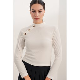 بلوزة نسائية بأكمام طويلة وتفاصيل أزرار 40044 - أبيض Women's Long Sleeve Button Detail Blouse 40044 - White