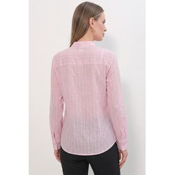 قميص نسائي مخطط بربطة أمامية 20404 - وردي Women's Front Tie Striped Shirt 20404 - Pink
