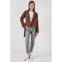معطف ترنش قصير نسائي بحزام 5970 - بني Women's Belted Short Trench Coat 5970 - Brown