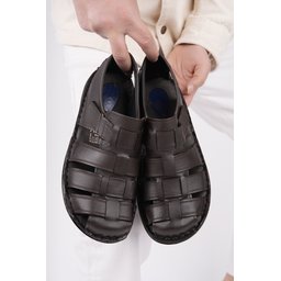 صندل Muggo Edinburg رجالي جلدي طبي مريح - بني Muggo Edinburg Men's Genuine Leather Orthopedic Comfort Sandal - Brown