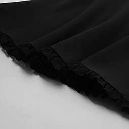 تونيك أسود أنيق بياقة مكشكشة وتفاصيل الدانتيل Black Tunic