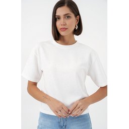 تيشيرت نسائي أبيض بتفاصيل حجرية - موديل 990 Women's Stone Detailed T-Shirt 990 - White