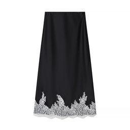 طقم أسود أنيق من قطعتين مزين بالدانتيل Set Skirt and Shirt with Dantel