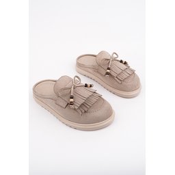 Muggo FRİNGE حذاء لوفر نسائي مريح من جلد الشمواه بتفاصيل فيونكة وشرابة - بيج Muggo FRİNGE Women's Suede Leather Bow Tassel Loafer Slippers - Beige