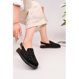 صندل نسائي MUGGO LILOW أسود من الجلد السويدي بمسامير ذهبية وإبزيم قابل للتعديل MUGGO LILOW Suede Leather Gold Studded Adjustable Buckle Casual Closed Women's Sandals - Black