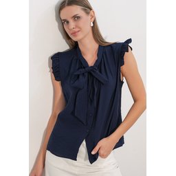بلوزة نسائية بدون أكمام بربطة عنق 40038 - كحلي Women's Tie-Neck Sleeveless Blouse 40038 - Navy Blue