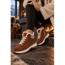 حذاء سنيكرز نسائي شتوي NORTEX من Muggo، مبطن بالفرو، برباط وسحاب، نعل سميك - تان Muggo NORTEX Women's Winter Fur-Lined Sneaker Boots with Zipper & Laces - Tan
