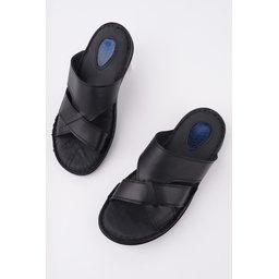 Muggo حذاء رجالي يومي من الجلد الطبيعي مريح ونعل طبي - أسود Muggo Men's Daily Genuine Leather Comfortable Orthopedic Slippers - Black