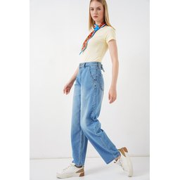 6689 بنطلون جينز باغي نسائي بخصر عالٍ - أزرق فاتح 6689 Women's High-Waist Baggy Jeans - Light Blue