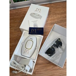 جهاز الليزر المنزلي  إزالة الشعر بتقنية IPL للاستخدام المنزلي IPL Hair Removal Device – At-Home Use