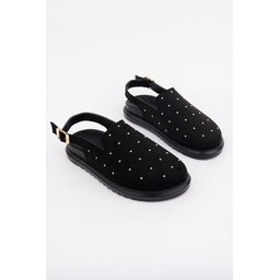 صندل نسائي MUGGO LILOW أسود من الجلد السويدي بمسامير ذهبية وإبزيم قابل للتعديل MUGGO LILOW Suede Leather Gold Studded Adjustable Buckle Casual Closed Women's Sandals - Black