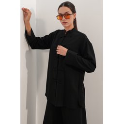 طقم نسائي قطعتين قميص وبنطلون كتان فضفاض 30126 - أسود Women's Oversize Linen Shirt and Pants Two-Piece Set 30126 - Black