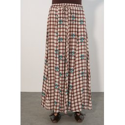 تنورة نسائية طويلة بنقشة مربعات 8065 - لون توبا Women's Long Skirt with Square Pattern 8065 - Taba