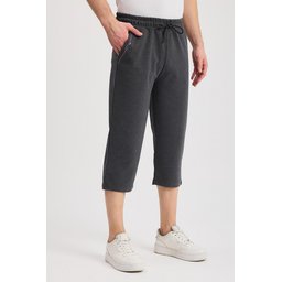 شورت برمودا رجالي أنثراسيت بجيوب جانبية، كابري تحت الركبة بخصر مطاطي قابل للتعديل Men's Anthracite Bermuda Shorts with Side Pockets, Knee-Length Capri with Adjustable Elastic Waist