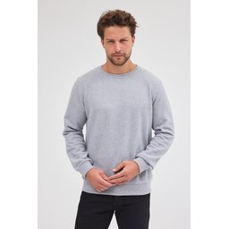 سويتشيرت رجالي رمادي بياقة دائرية وقصة عادية من القطن Men's Grey Standard Fit Cotton Basic Crew Neck Sweatshirt
