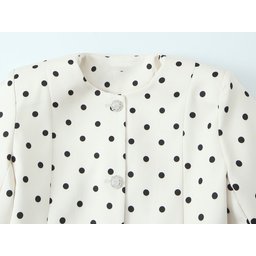 بليزر كلاسيكي أنيق بنقشة البولكا دوت من Polka Dot Blazer
