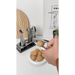 مجموعة أدوات المطبخ المتعددة مع حامل معدني Multi-Purpose Kitchen Utensil Set with Metal Holder