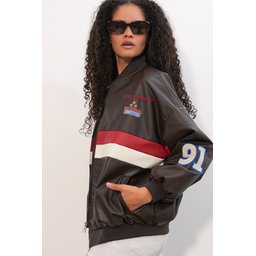 جاكيت بومبر 0698 من الجلد الصناعي المطبوع - بني 0698 Printed Faux Leather Bomber Jacket - Brown