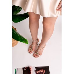 صندل نسائي MUGGO HEART بكعب رفيع وإكسسوار قلب - لون بيج MUGGO HEART Women's Thin-Heeled Sandals with Heart Accessory - Nude