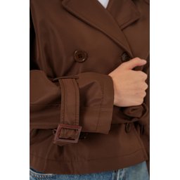 معطف ترنش قصير نسائي بحزام 5970 - بني Women's Belted Short Trench Coat 5970 - Brown