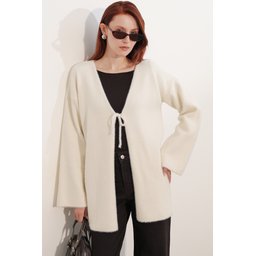 كارديجان نسائي تريكو أوفرسايز 15972 - كريم Women's Oversize Knit Cardigan 15972 - Cream