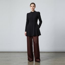 تونيك أسود أنيق بياقة مكشكشة وتفاصيل الدانتيل Black Tunic