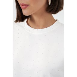 تيشيرت نسائي أبيض بتفاصيل حجرية - موديل 990 Women's Stone Detailed T-Shirt 990 - White