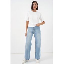تيشيرت نسائي أبيض بتفاصيل حجرية - موديل 990 Women's Stone Detailed T-Shirt 990 - White