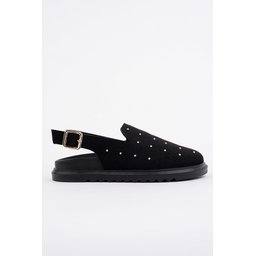 صندل نسائي MUGGO LILOW أسود من الجلد السويدي بمسامير ذهبية وإبزيم قابل للتعديل MUGGO LILOW Suede Leather Gold Studded Adjustable Buckle Casual Closed Women's Sandals - Black