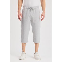 شورت برمودا رجالي رمادي بجيوب جانبية، طول الركبة، خصر مطاطي قابل للتعديل Men's Grey Bermuda Shorts with Side Pockets, Knee-Length, Adjustable Elastic Waist