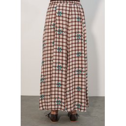 تنورة نسائية طويلة بنقشة مربعات 8065 - لون توبا Women's Long Skirt with Square Pattern 8065 - Taba
