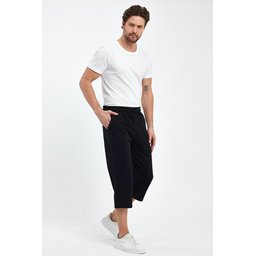 شورت برمودا رجالي أسود بجيوب جانبية، طول الركبة، خصر مطاطي قابل للتعديل Men's Black Bermuda Shorts with Side Pockets, Knee-Length, Adjustable Elastic Waist